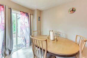 2 Mi to Coligny Beach: Hilton Head Home w/ Patio