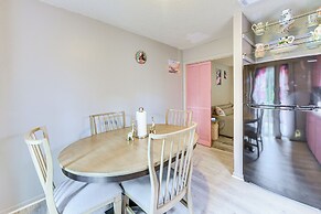 2 Mi to Coligny Beach: Hilton Head Home w/ Patio