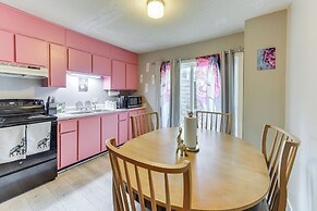 2 Mi to Coligny Beach: Hilton Head Home w/ Patio