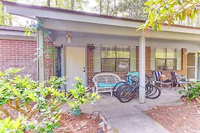 2 Mi to Coligny Beach: Hilton Head Home w/ Patio