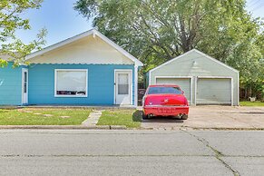 12 Mi to Lake Access: Port Arthur Apt w/ Yard