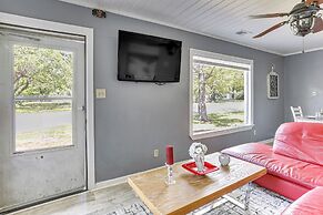 12 Mi to Lake Access: Port Arthur Apt w/ Yard