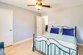 Walk to Eats & Entertainment: Home in Brookhaven