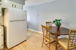 Walk to Eats & Entertainment: Home in Brookhaven