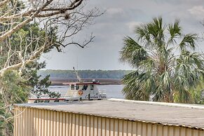 Walkable Home w/ Porch in Dtwn St Marys!