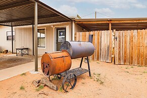 7 Mi to Dtwn Odessa: Home w/ Large Yard!