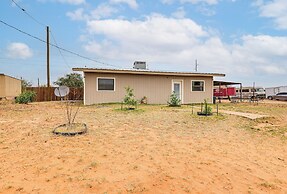 7 Mi to Dtwn Odessa: Home w/ Large Yard!