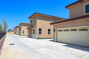 Modern Spacious Home Bright Family Group Friendly