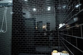 The Gas Lamp Hotel - 1BR - Latimer