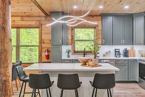 Er62 - Smoky Splash Getaway 3 Bedroom Cabin