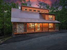 Er62 - Smoky Splash Getaway 3 Bedroom Cabin