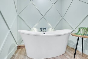 Er62 - Smoky Splash Getaway 3 Bedroom Cabin