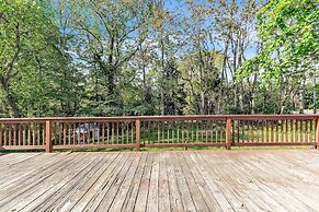 Peaceful Pet Friendly Chesapeake Escape 4 Bedroom Home