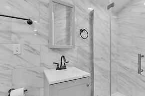 Peaceful Pet Friendly Chesapeake Escape 4 Bedroom Home