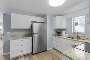 412 Harbor Hideaway: 2bd Cottage, Walk To Times Square! 2 Bedroom Home