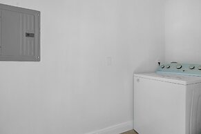 815 Third Street Escape: 2bd Cottage, Close To Restaurants! 2 Bedroom 