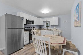 412/815 Tropical Tide Duplex: 4bd, Walk To Times Square! 4 Bedroom Hom