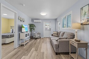 412/815 Tropical Tide Duplex: 4bd, Walk To Times Square! 4 Bedroom Hom