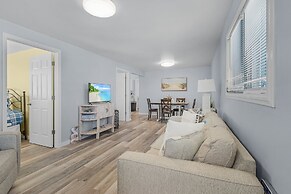 412/815 Tropical Tide Duplex: 4bd, Walk To Times Square! 4 Bedroom Hom