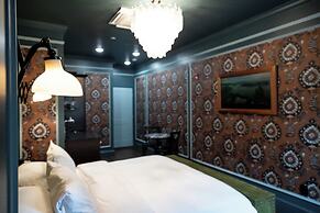 The Gas Lamp Hotel - 1BR - Adams