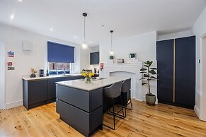 8 Richmond Road