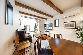 Antiques Gifu Station East