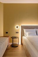 NAOMI Rooms