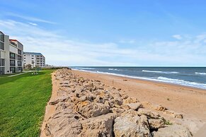 Ocean View 2B 2B Condo Pool New Smyrna FL