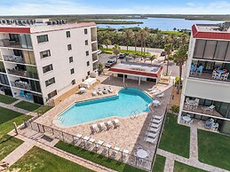 Ocean View 2B 2B Condo Pool New Smyrna FL