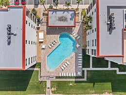 Ocean View 2B 2B Condo Pool New Smyrna FL