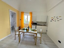 Estate4home - Crawford Apartment