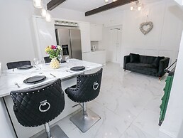 Cold Spring House