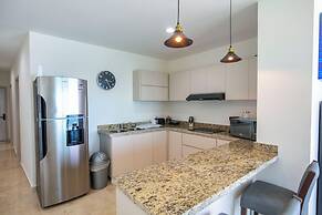 Elegant Condo at Playa Brujas