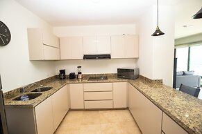 Elegant Condo at Playa Brujas