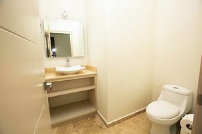 Elegant Condo at Playa Brujas