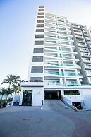 Elegant Condo at Playa Brujas