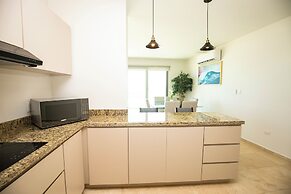 Elegant Condo at Playa Brujas
