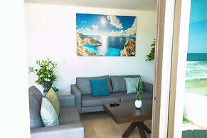 Elegant Condo at Playa Brujas