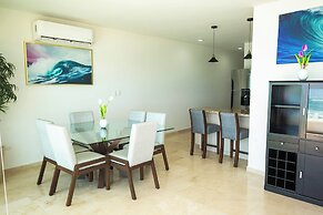 Elegant Condo at Playa Brujas