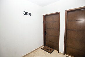 Elegant Condo at Playa Brujas