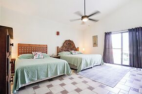 Spacious House with Pool