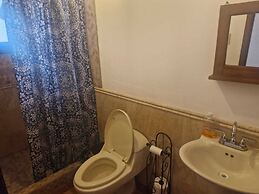 Cozy Colonial Style Azotea Apartments