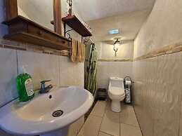 Cozy Colonial Style Azotea Apartments