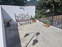 Cozy Colonial Style Azotea Apartments