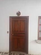 Cozy Colonial Style Azotea Apartments