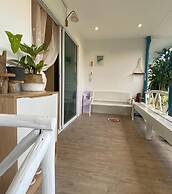 Dream Villa Beachfront Sunset