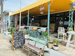 Dream Villa Beachfront Sunset