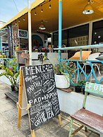 Dream Villa Beachfront Sunset