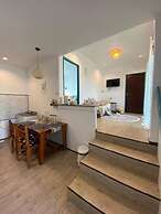 Dream Villa Beachfront Sunset