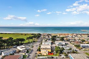 Beachy 1BR Escape with SofaBed Golf